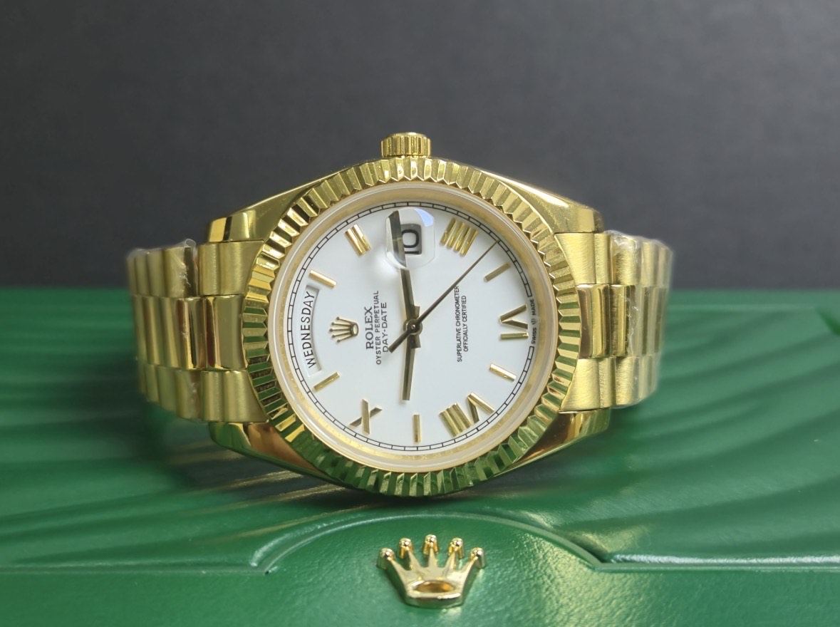 Rolex Day Date 18kt Gold Men 41mm